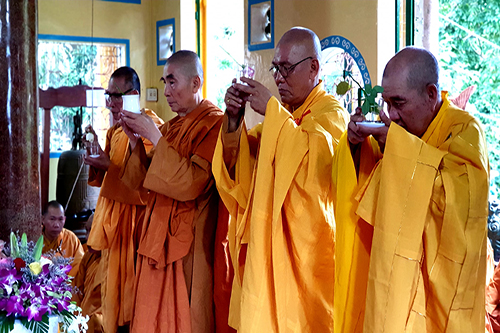 Lễ khai đàn Dược Sư Thất Châu Cầu Thọ Đức Thầy Tông Trưởng Liên Tông Tịnh Độ Non Bồng tại Tổ Đình Linh Sơn